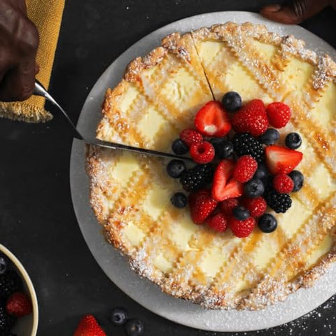 OXO Steel Pie Server flexible head slides under crusts for clean lifts