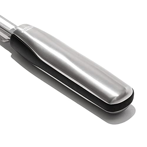 OXO Steel Swivel Peeler swiveling action in use enables smooth maneuvering.