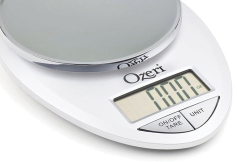 Ozeri Pro Digital Scale auto-off conserves battery life between tasks.