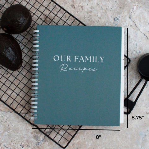 Paige McRae Custom dividers highlight organized meal sections for your recipes.