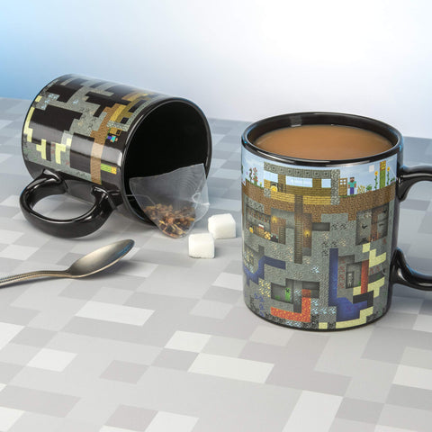 Paladone Minecraft XL mug—heat-change magic reveals a dynamic Minecraft scene.