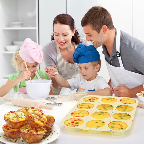 Two-pack Palksky mold enabling batch-prep for family meals