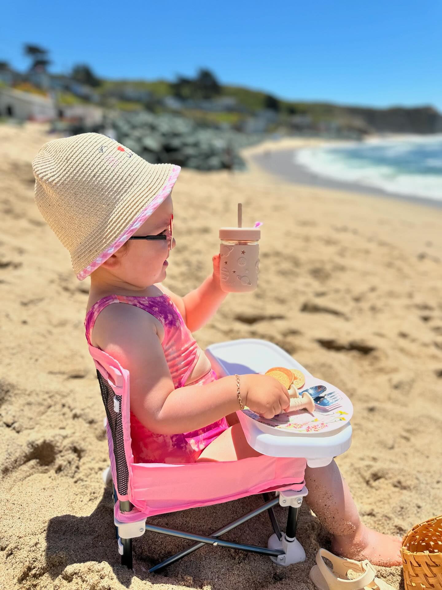 PandaEar leak-proof lid keeps drinks secure during outings and car rides