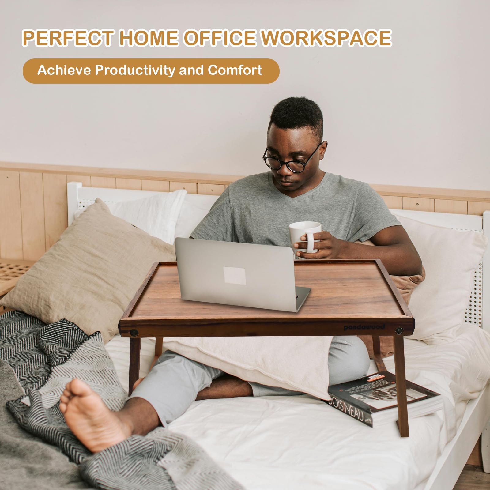 PANDAWOOD large surface supports meals and devices for flexible use.