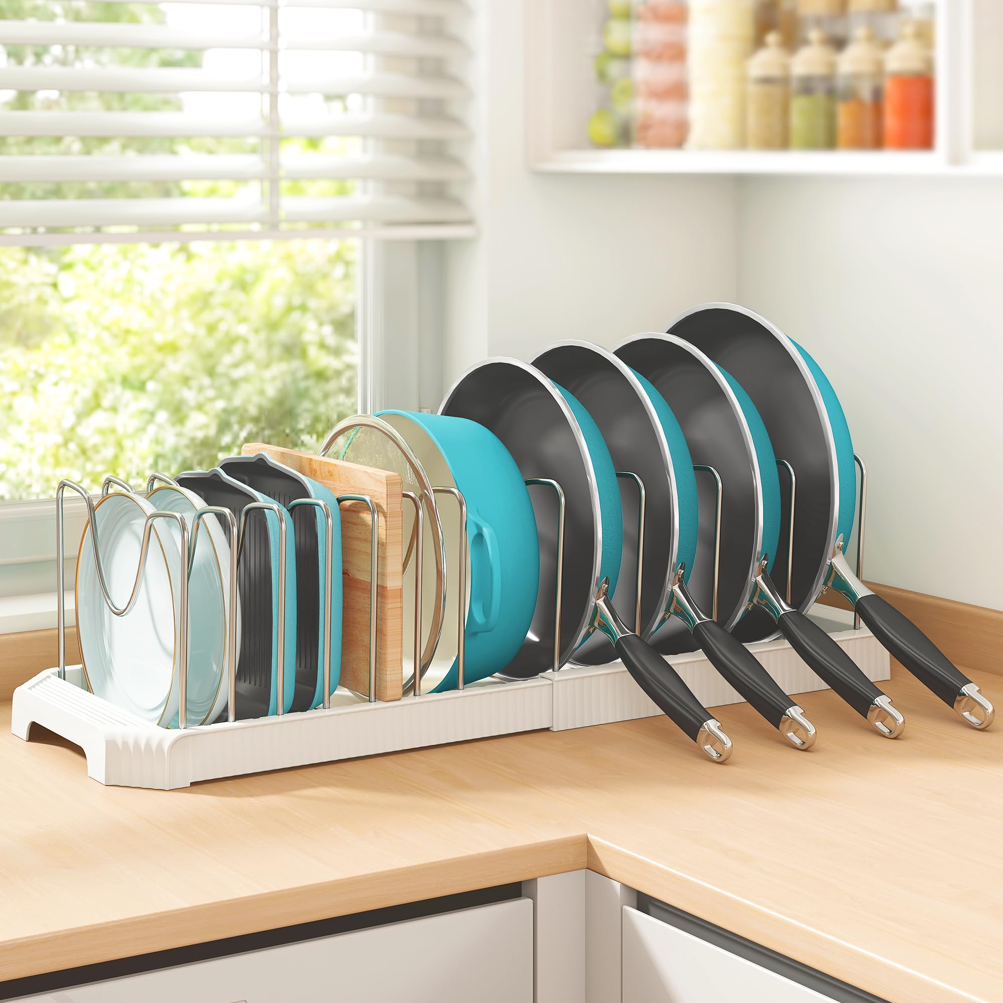 Pantasia easy-setup requires no tools for fast installation
