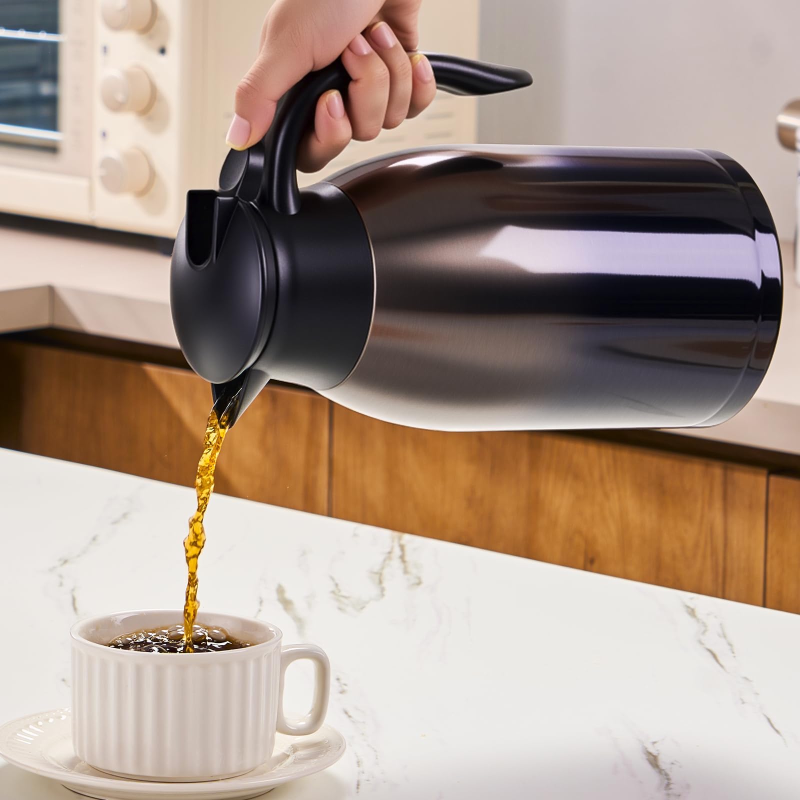 PARACITY carafe vacuum insulation preserves hot coffee for hours and keeps beverages cold.