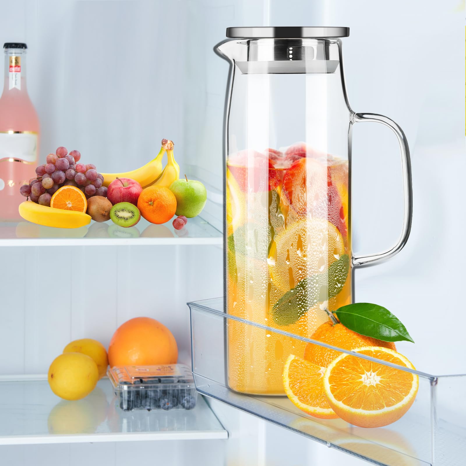 PARACITY borosilicate pitcher emphasizing compact fridge-shelf design.