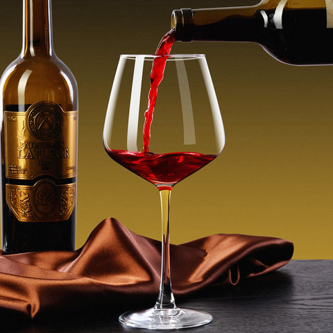 PARACITY gift box wine glasses make a ready-to-gift present.