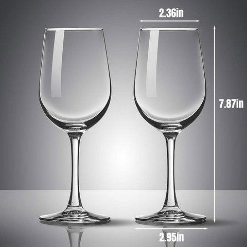 Clear PARACITY crystal glass enhancing table aesthetics with light reflection