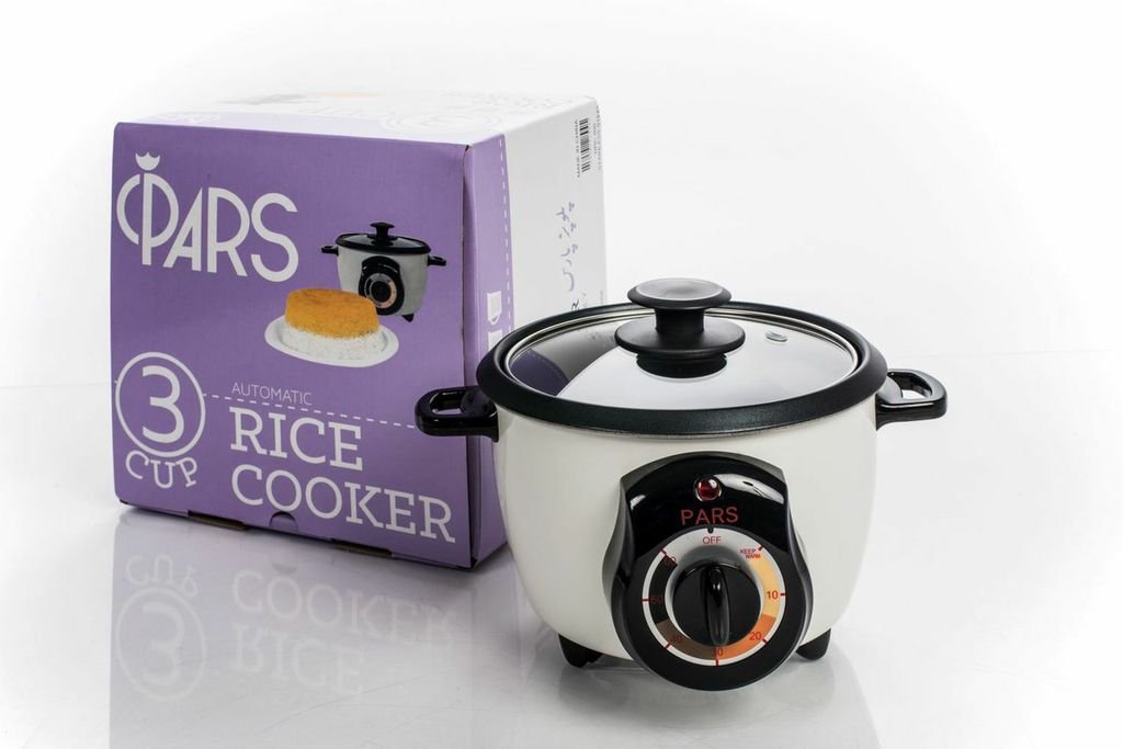 Pars 3 Cup Rice Cooker glass lid close-up enables easy monitoring