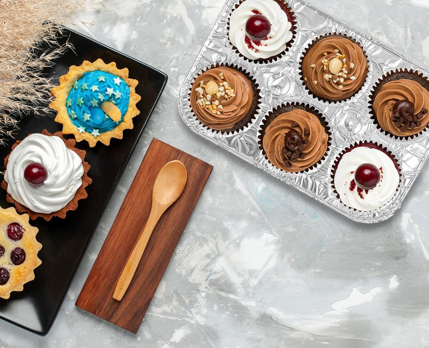 Party Bargains standard-size cupcake pans—even heating for uniform muffins.