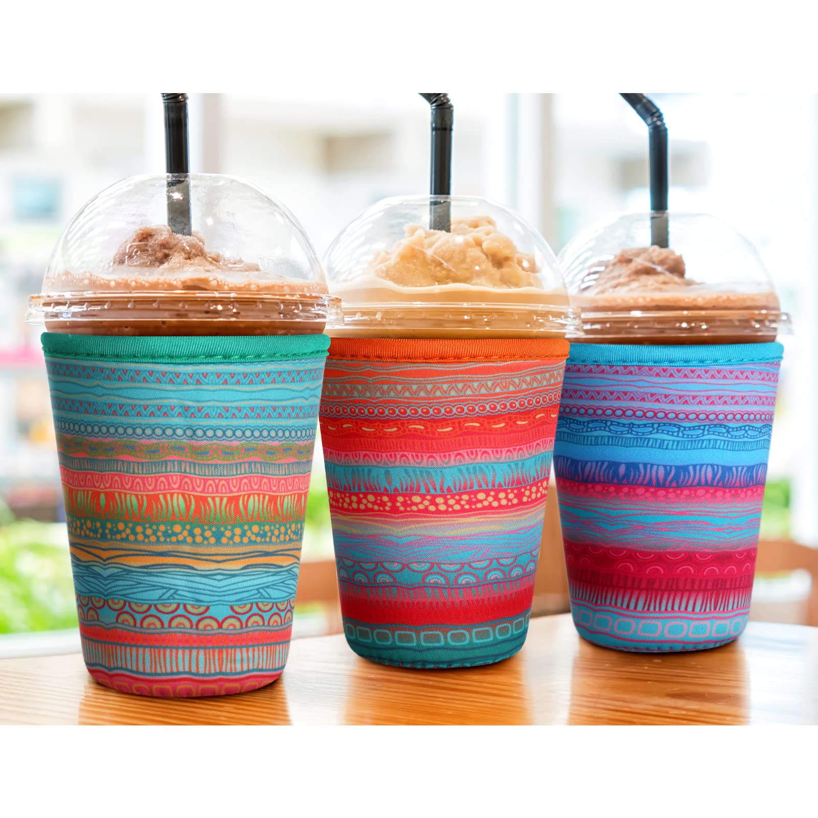 Perfect for parties and picnics, fits 22-24 oz cups