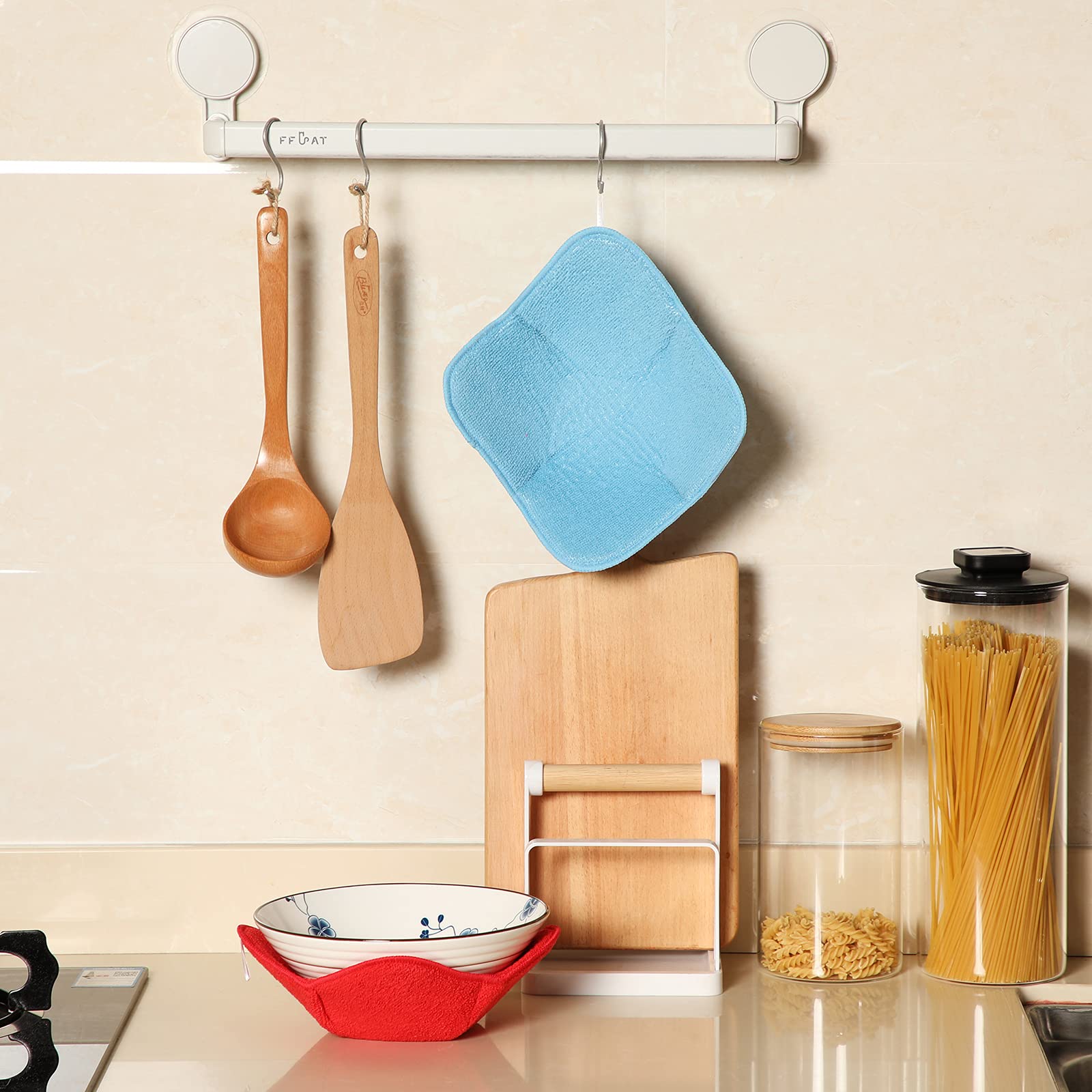 Patelai color variation sets fit different kitchen styles