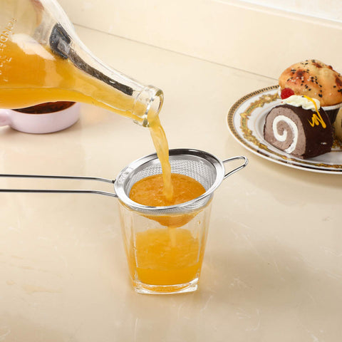 Patelai dishwasher-safe strainer for easy cleaning.