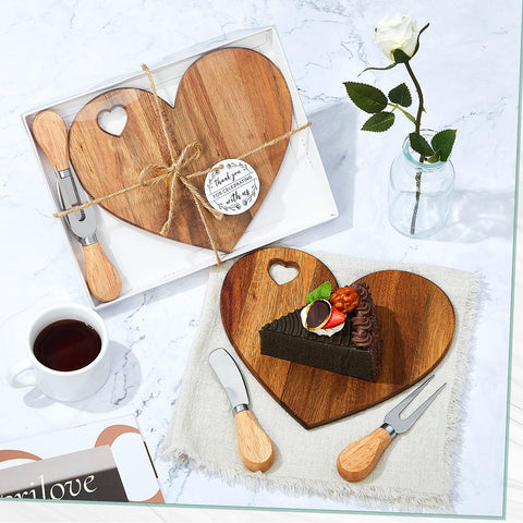 Patelai gift-ready box with a thank you tag