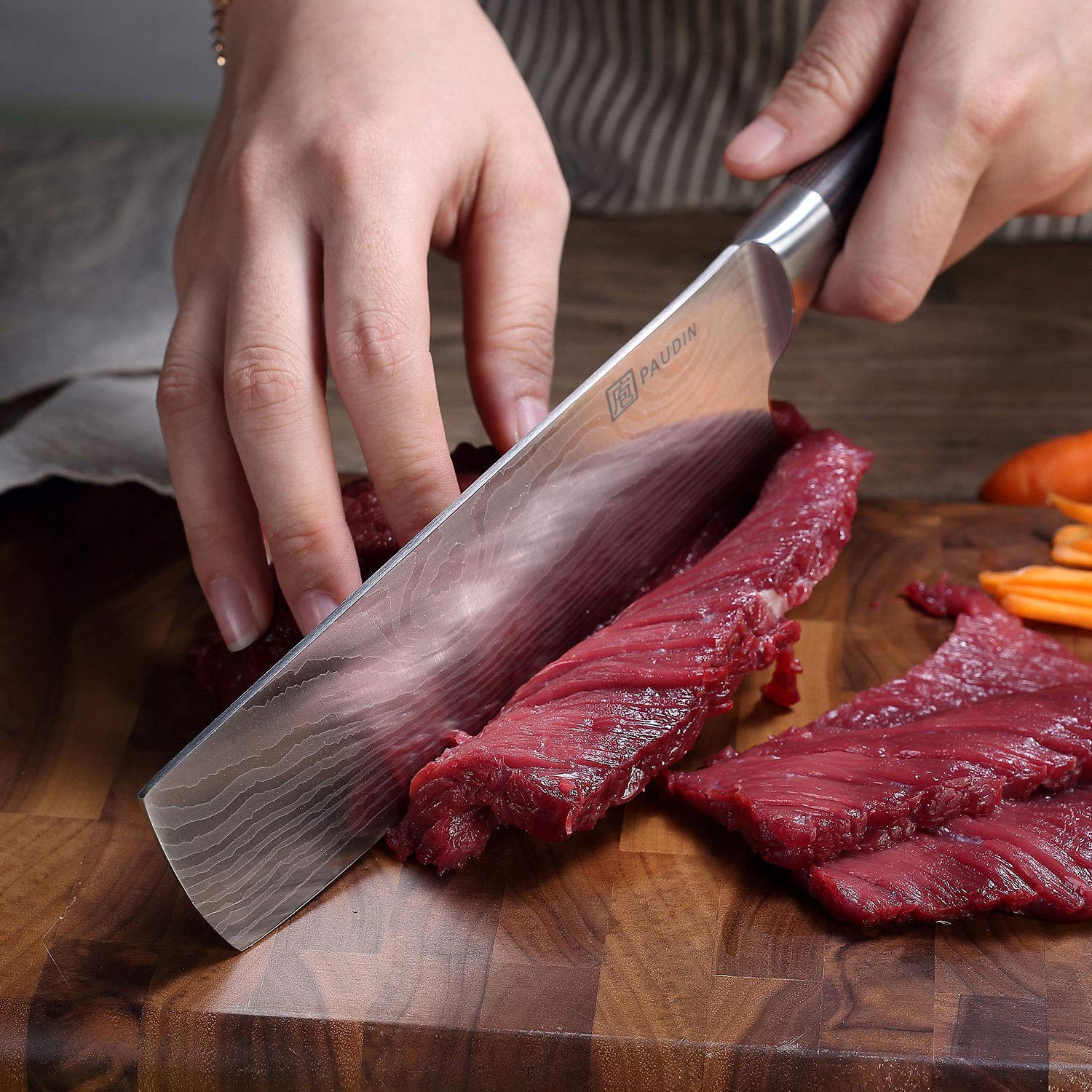 PAUDIN Nakiri knife easy to clean after daily use.