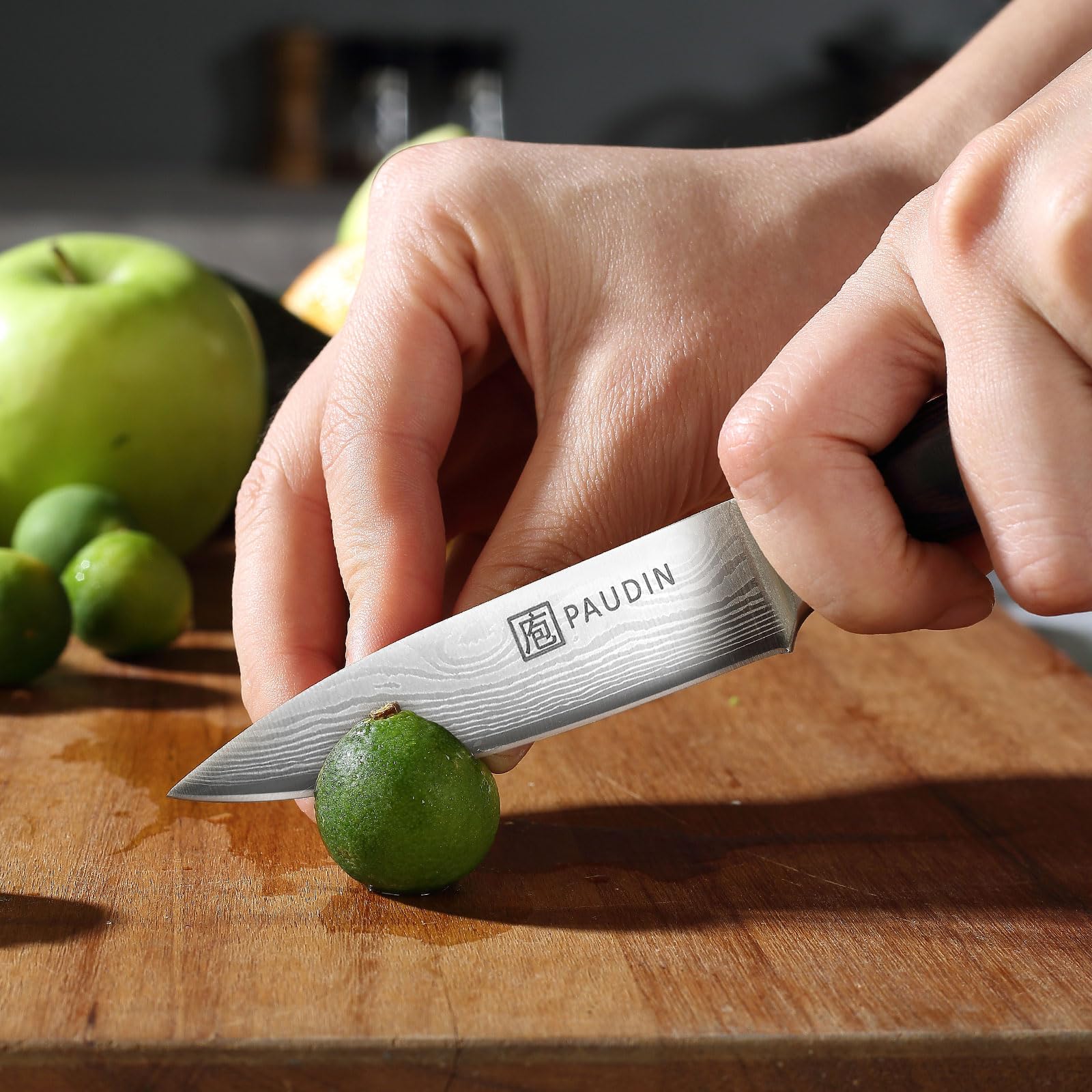 Waved-pattern PAUDIN paring knife blade detail for style and grip