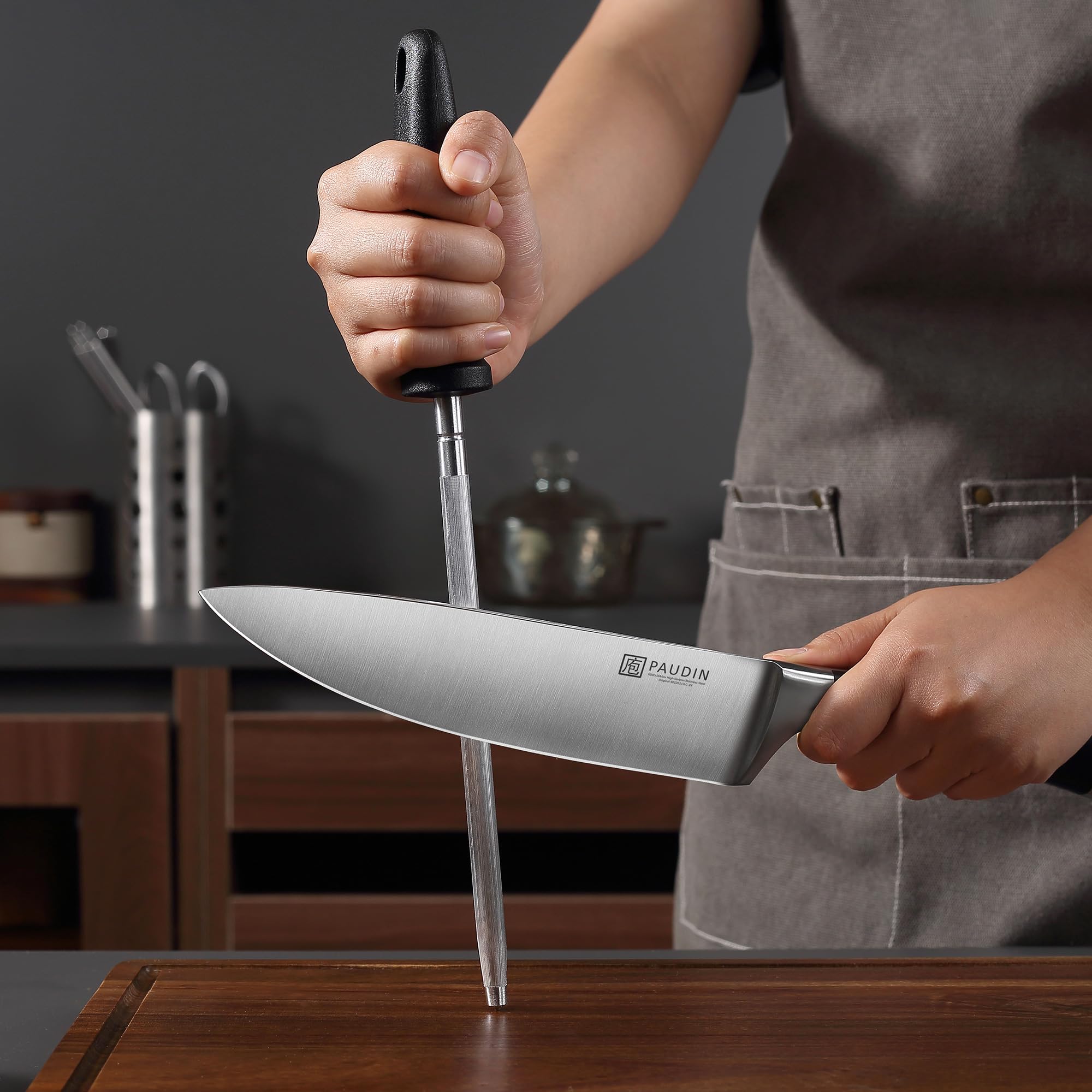 PAUDIN sharpening rod included for blade maintenance