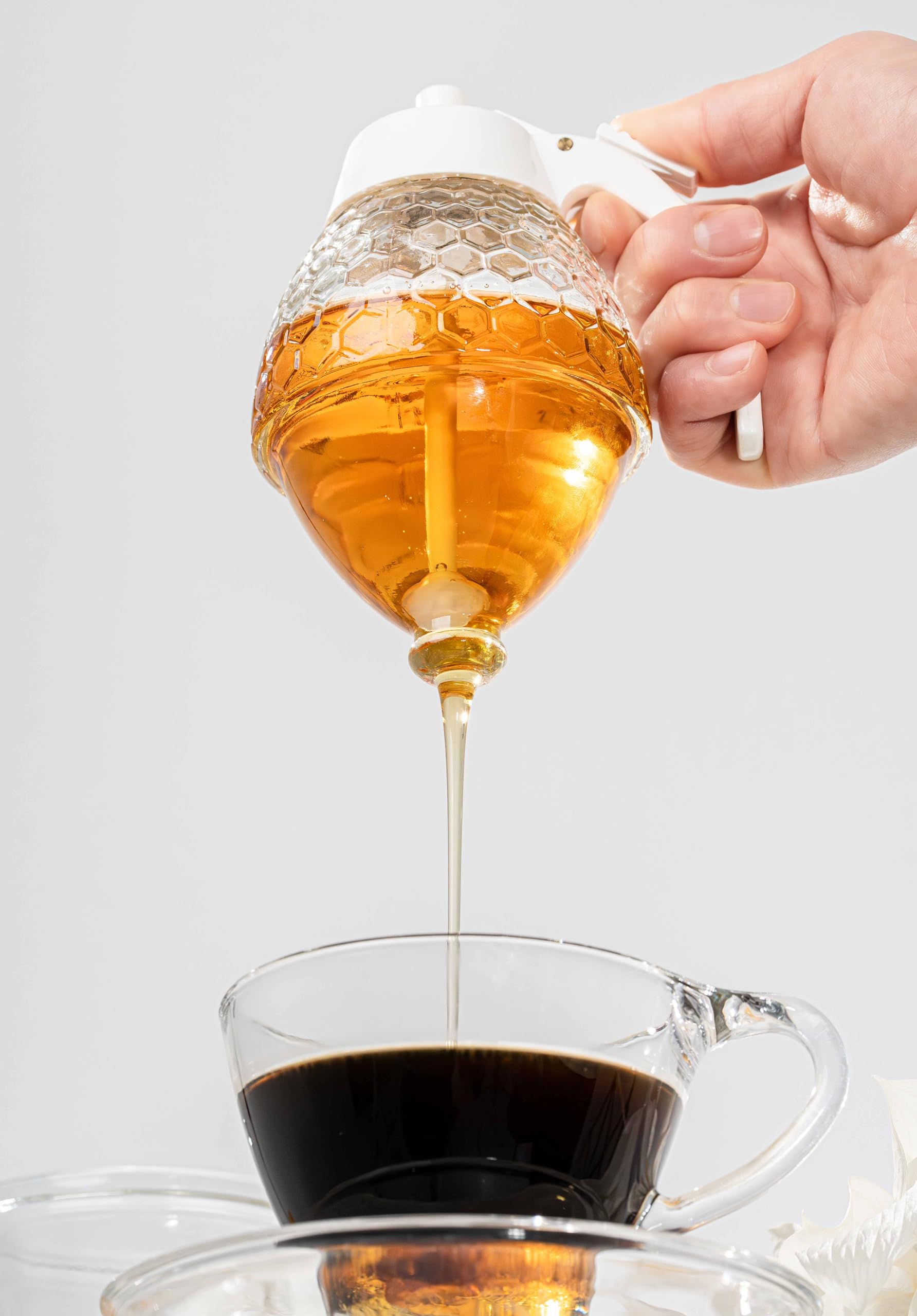 PAULSWAY gift-ready honey jar ideal for weddings and holidays.