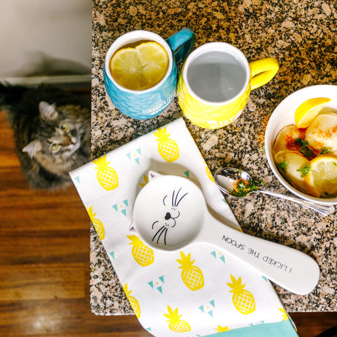 Pavilion Cat Licked the Spoon rest makes a thoughtful gift for cat lovers
