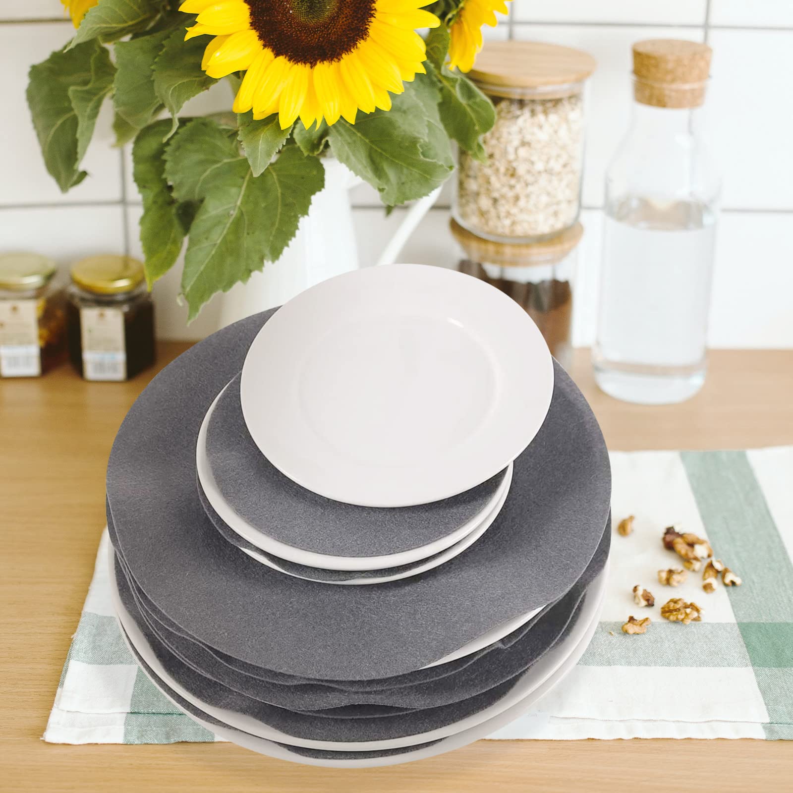 Pehciroe gift-ready felt dividers provide practical protection and a thoughtful housewarming option.