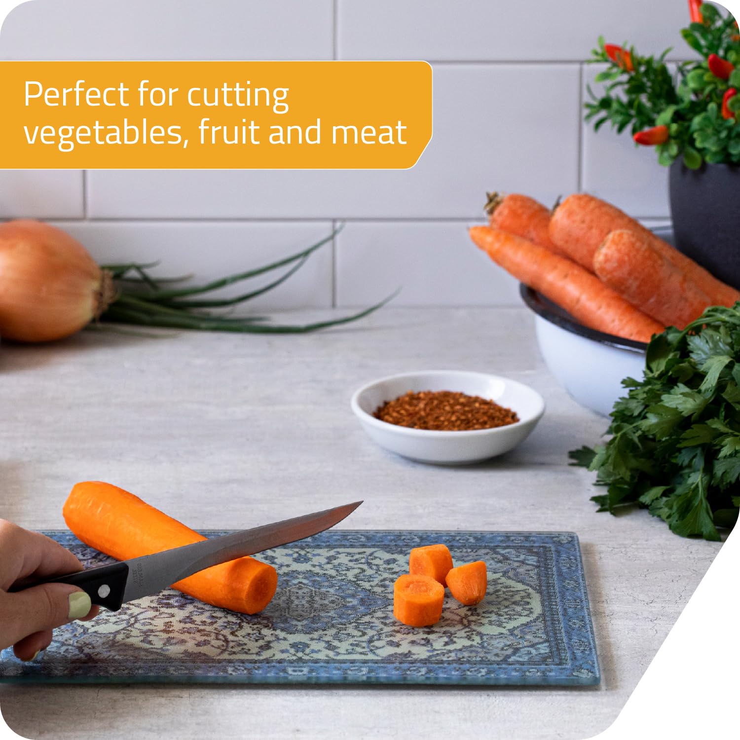 PELEG DESIGN Rugboard with non-slip feet keeps the board steady.