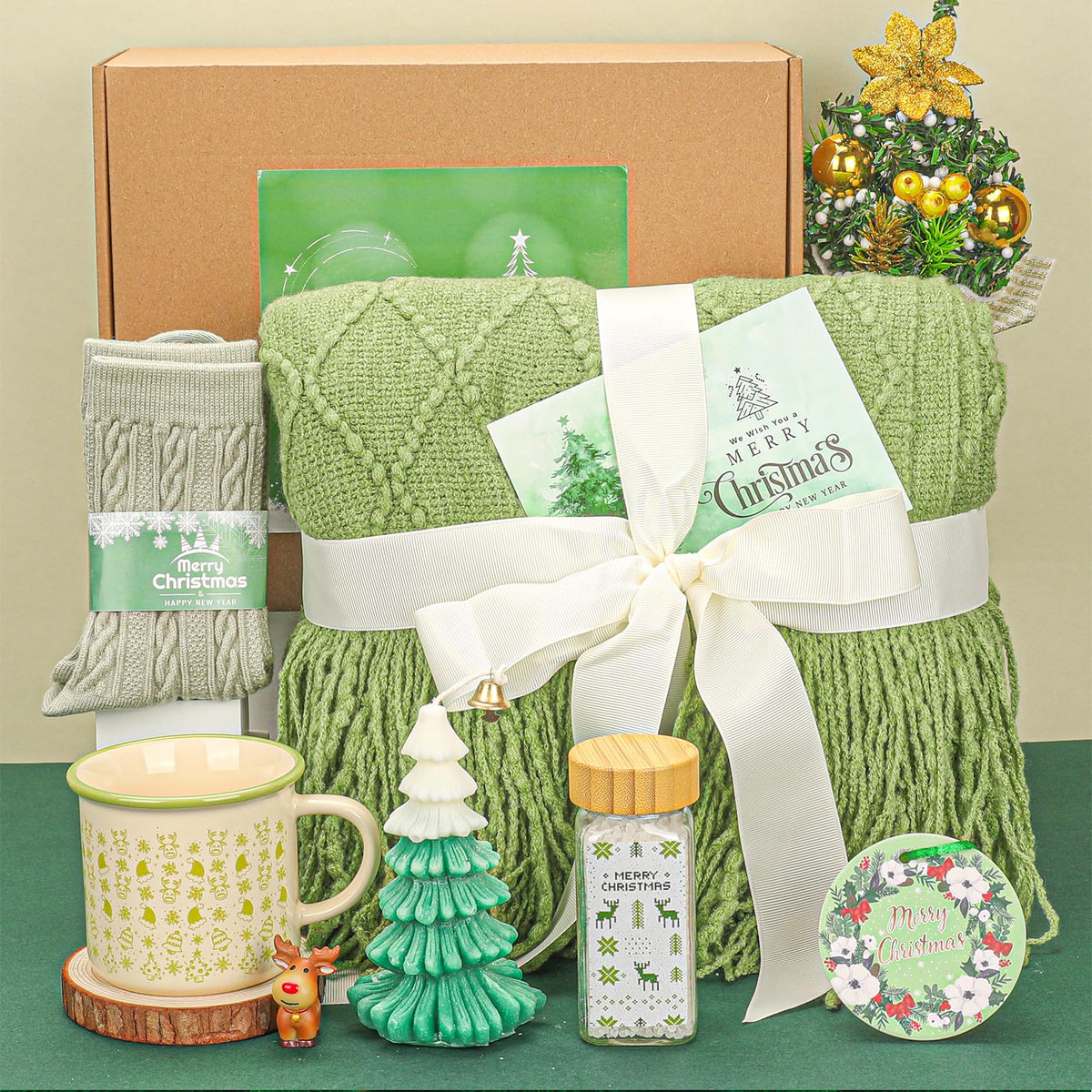 Pengtai green Christmas gift set, full package ready for gifting.