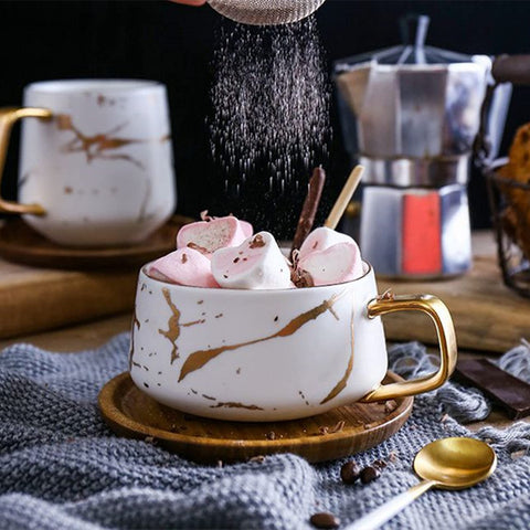 Peohud black 10oz cup pairs with any decor.