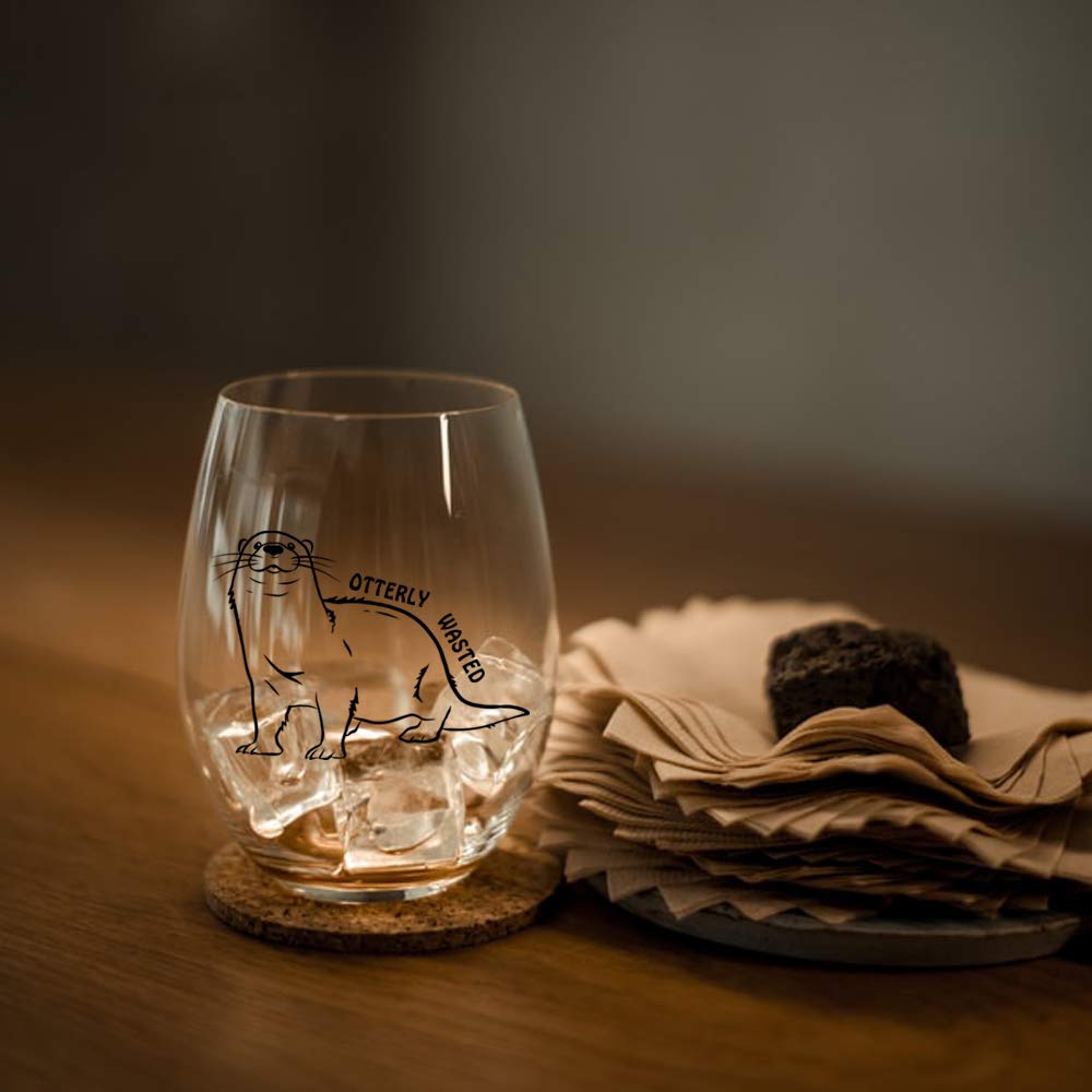 Perfectinsoy Otter-themed glass showing a 15-ounce capacity.