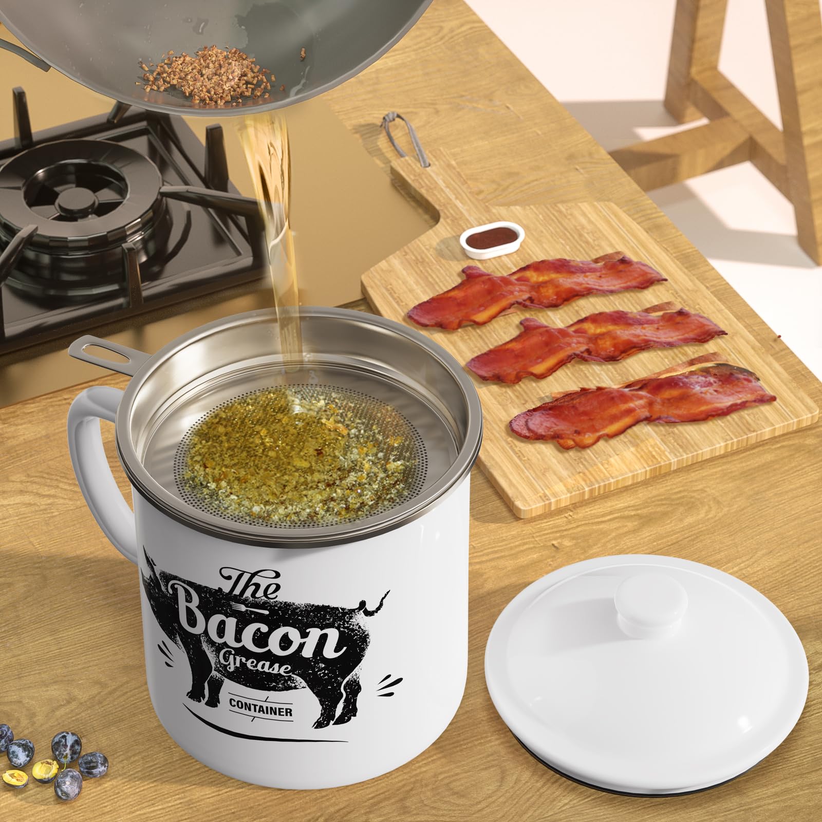PGYARD lid seals snugly on the grease container to minimize dust and odors.