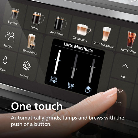 Intuitive color display showing customizable strength, volume and milk settings