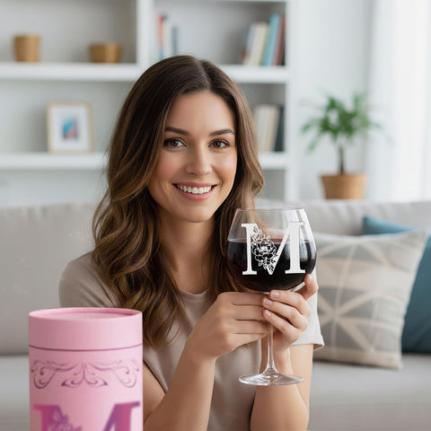 Physkoa gift box ready wine glass showcases premium packaging.