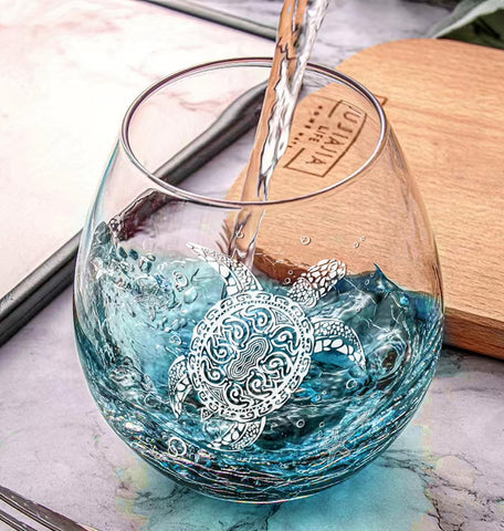 Physkoa sea turtle crackle teal stemless glass with stable base for everyday use.