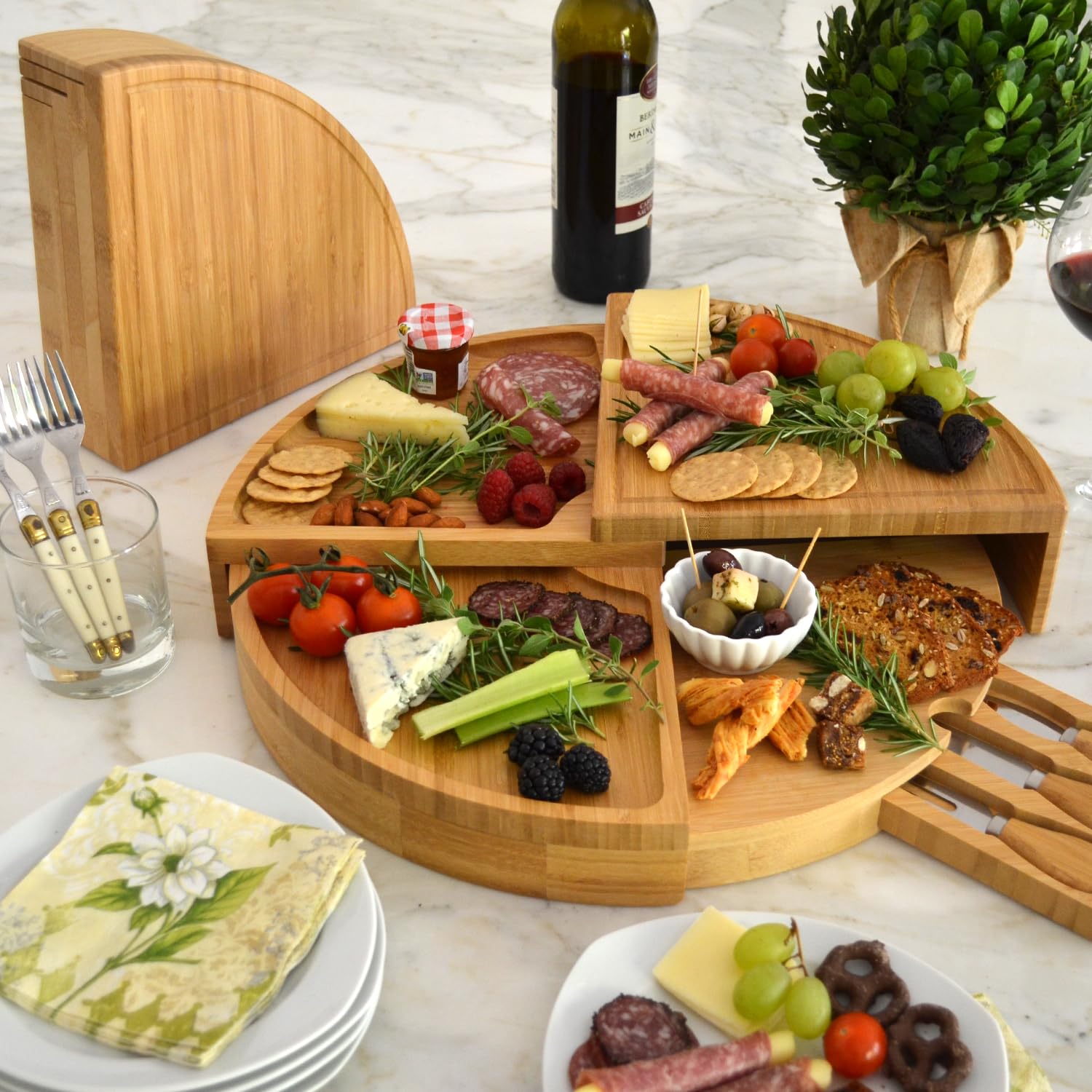 Gift-ready entertaining centerpiece from Picnic at Ascot for parties.