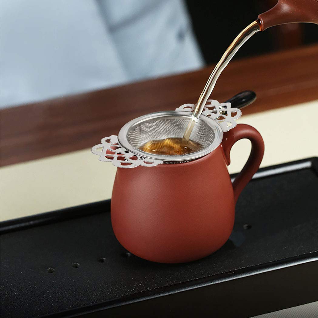 Picowe tea strainer mesh close-up showing a fine filter for delicate leaves.
