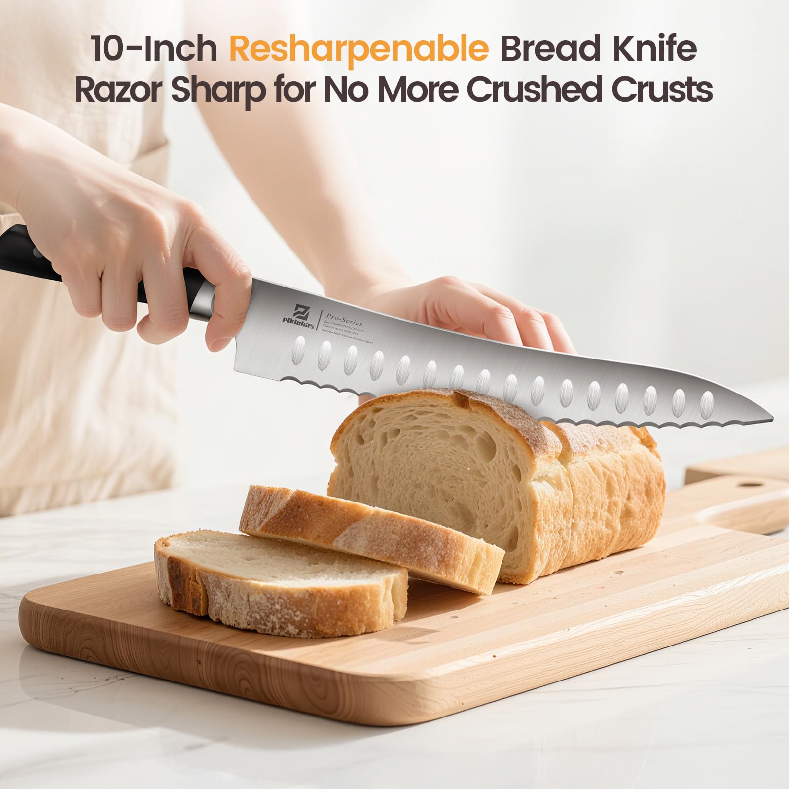 Piklohas wooden cutting guide made from FSC-certified wood.