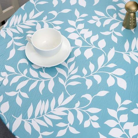 Pioggia waterproof surface suitable for indoor and outdoor dining.