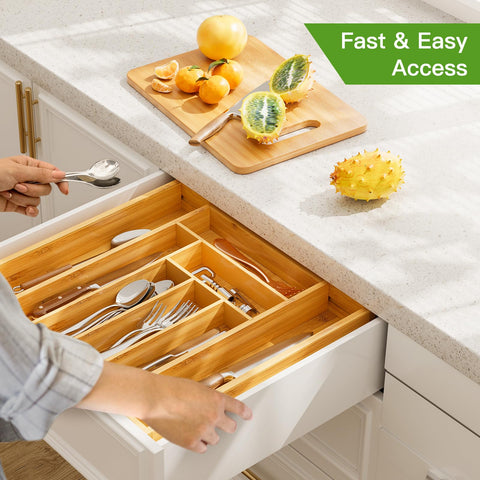 Pipishell easy-clean bamboo surface wipes clean quickly.