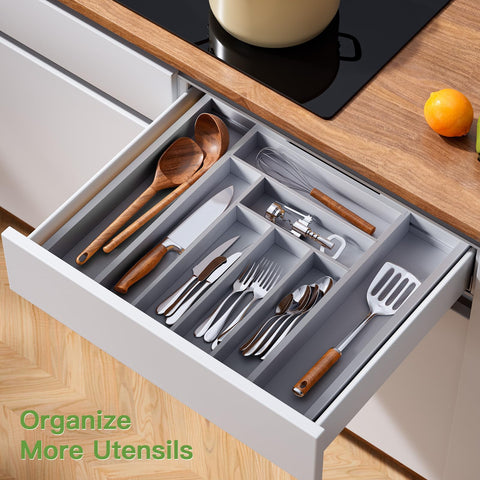 Pipishell multipurpose organizer stores jewelry, stationery and small tools.