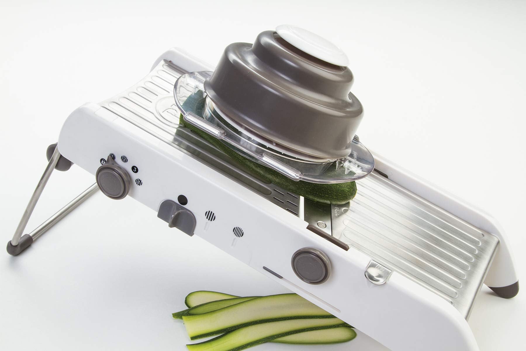 PL8 Professional Mandoline space-saving design folds for compact storage.