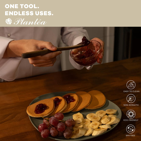 PLANTÉA spurtle used as a multipurpose tool for soups and batters.