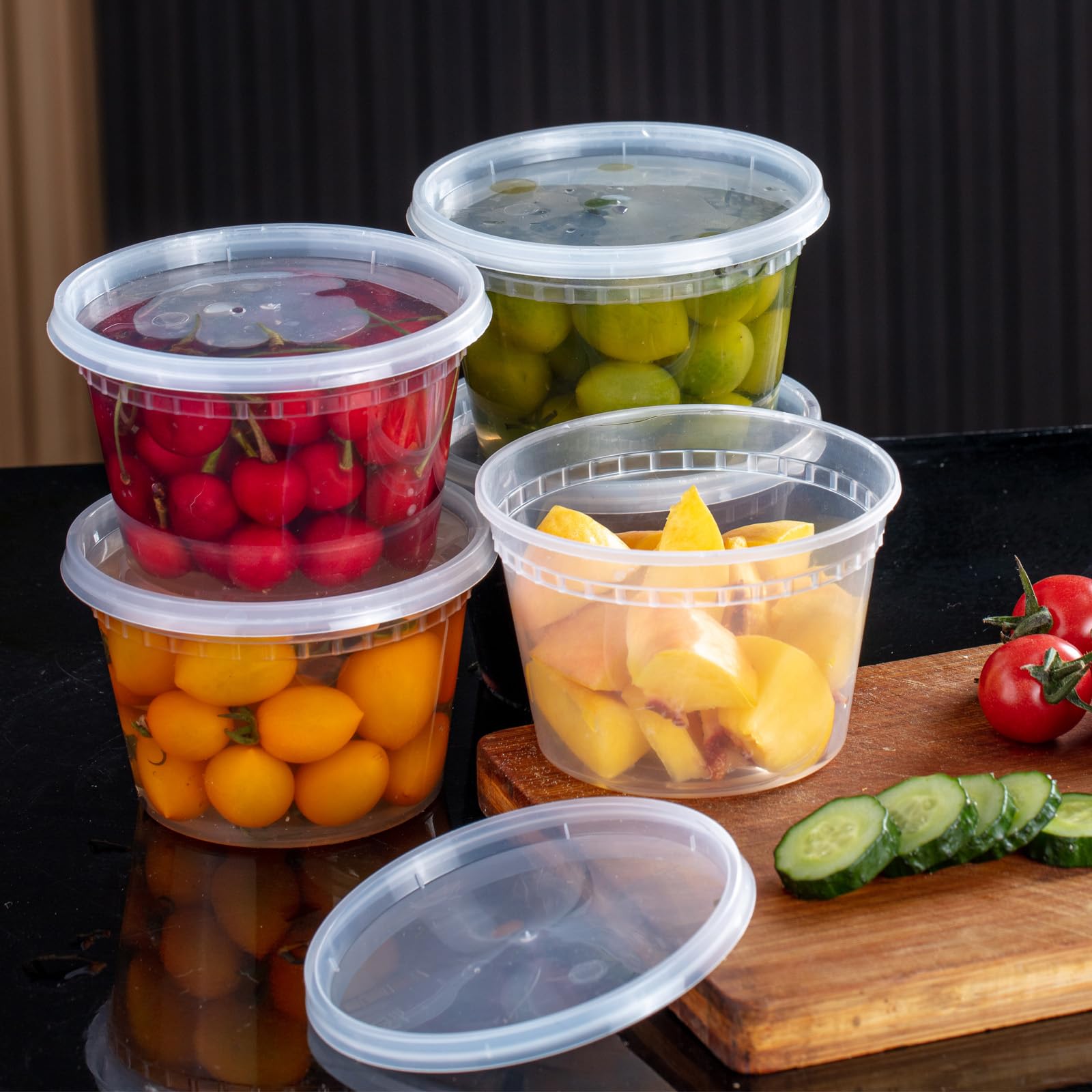 Plaspapier secure snap-on lid keeps contents sealed during transport.