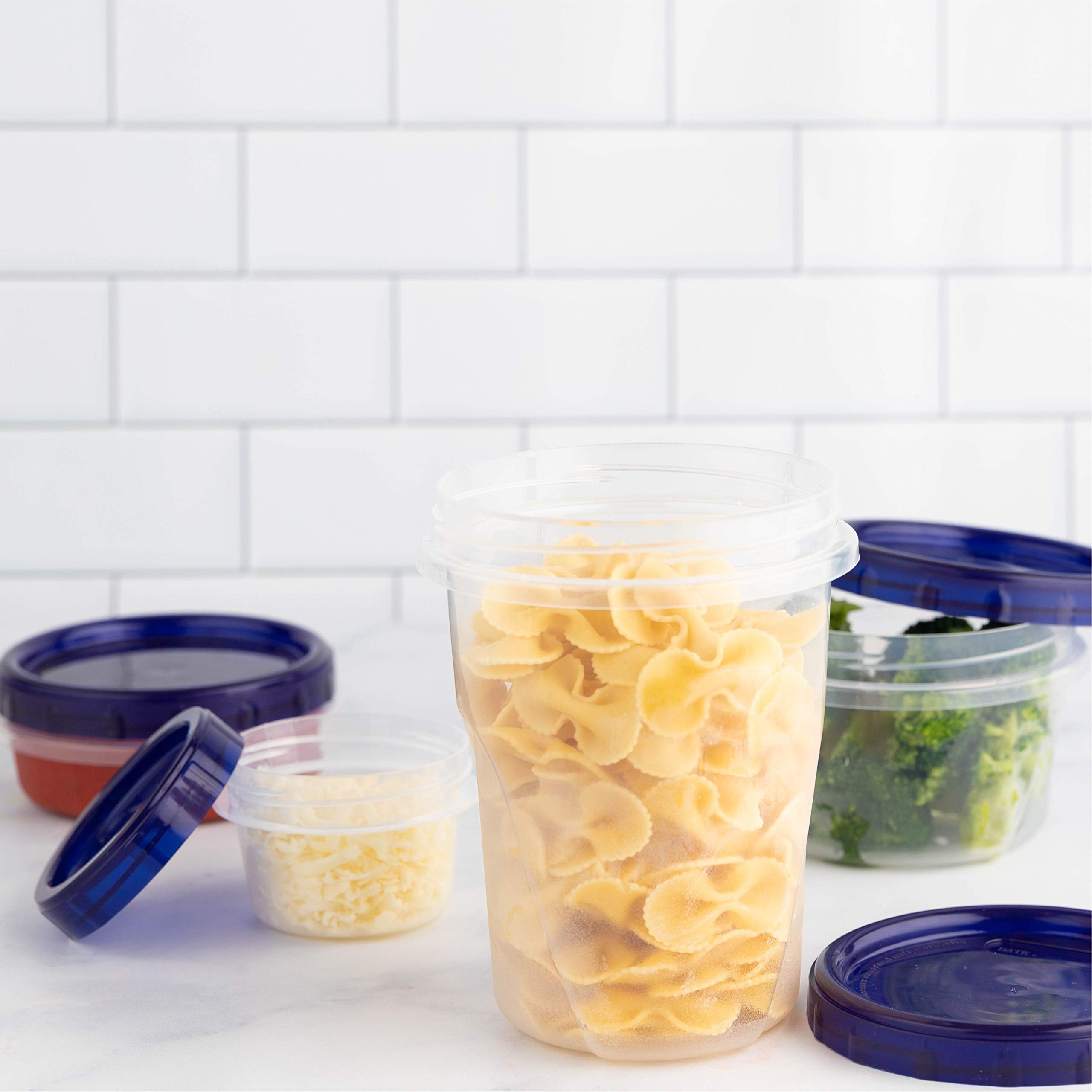 PLASTICPRO dishwasher-safe deli container easy cleaning after meals