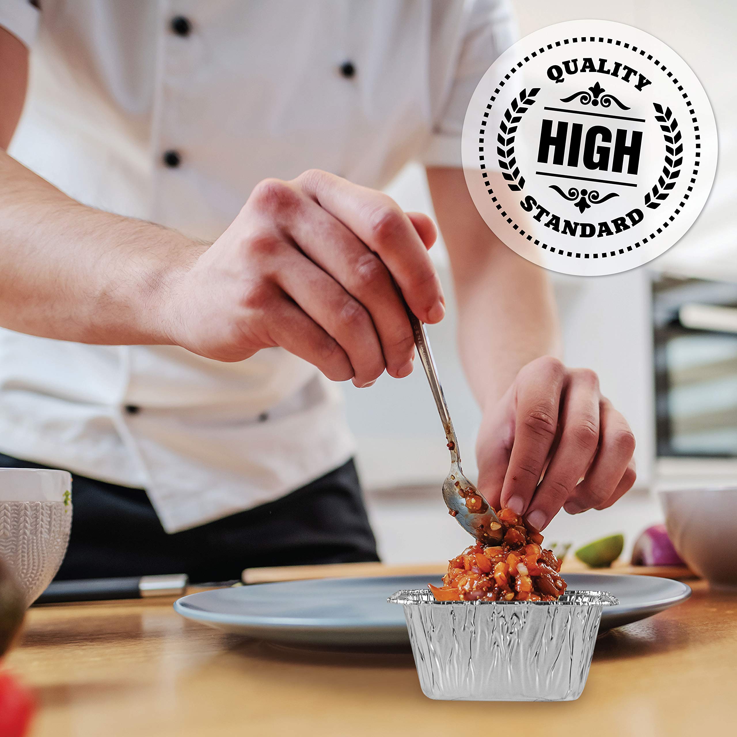 Plasticpro durable heavyweight aluminum pans withstand roasting and serving.