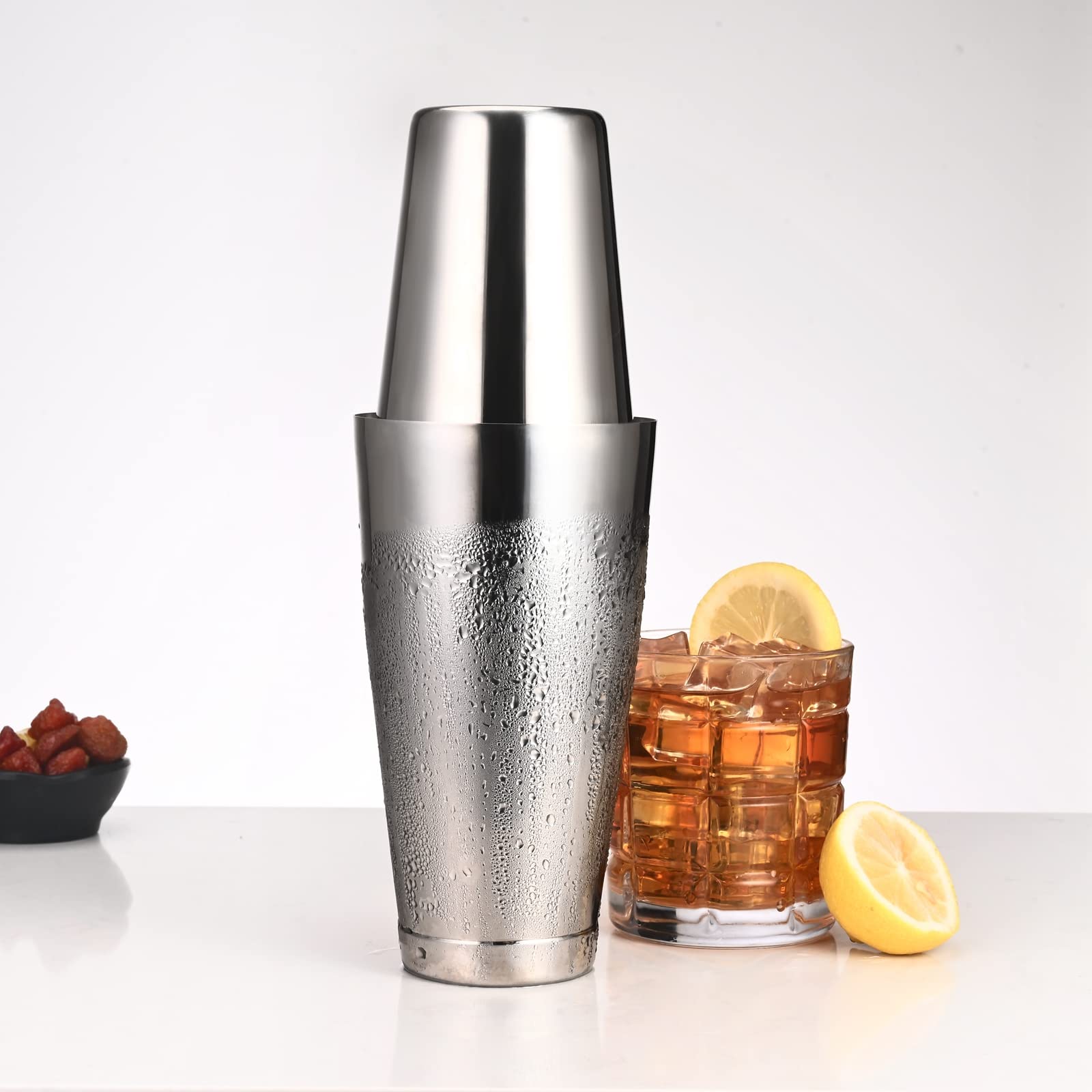 Plat Star Boston shaker 18oz compact and easy to handle for quick drinks.
