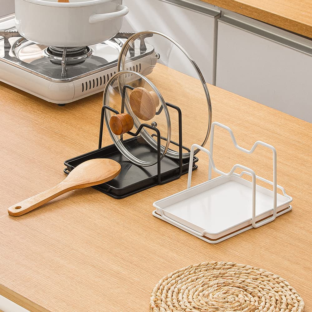 Poeland removable tray simplifies cleaning after busy cooking sessions.