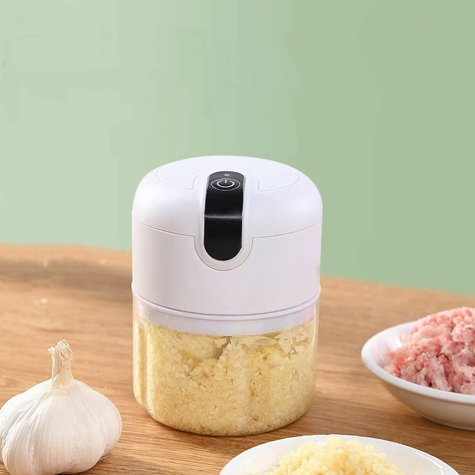 Pogeair easy-clean design lets you rinse cups and blades quickly