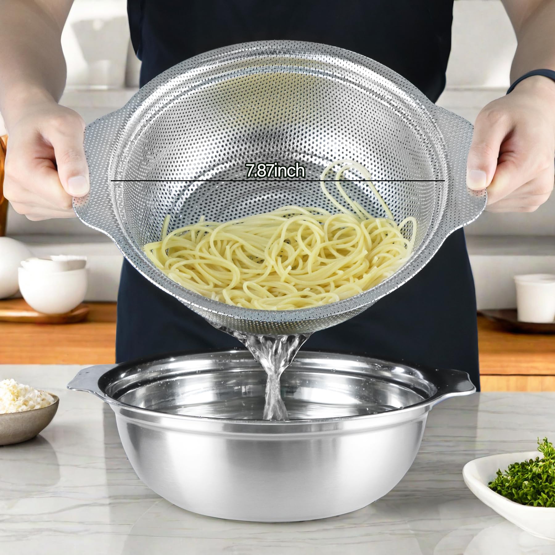 POPGRADE colander and mixing bowl set shown for efficient pasta draining.