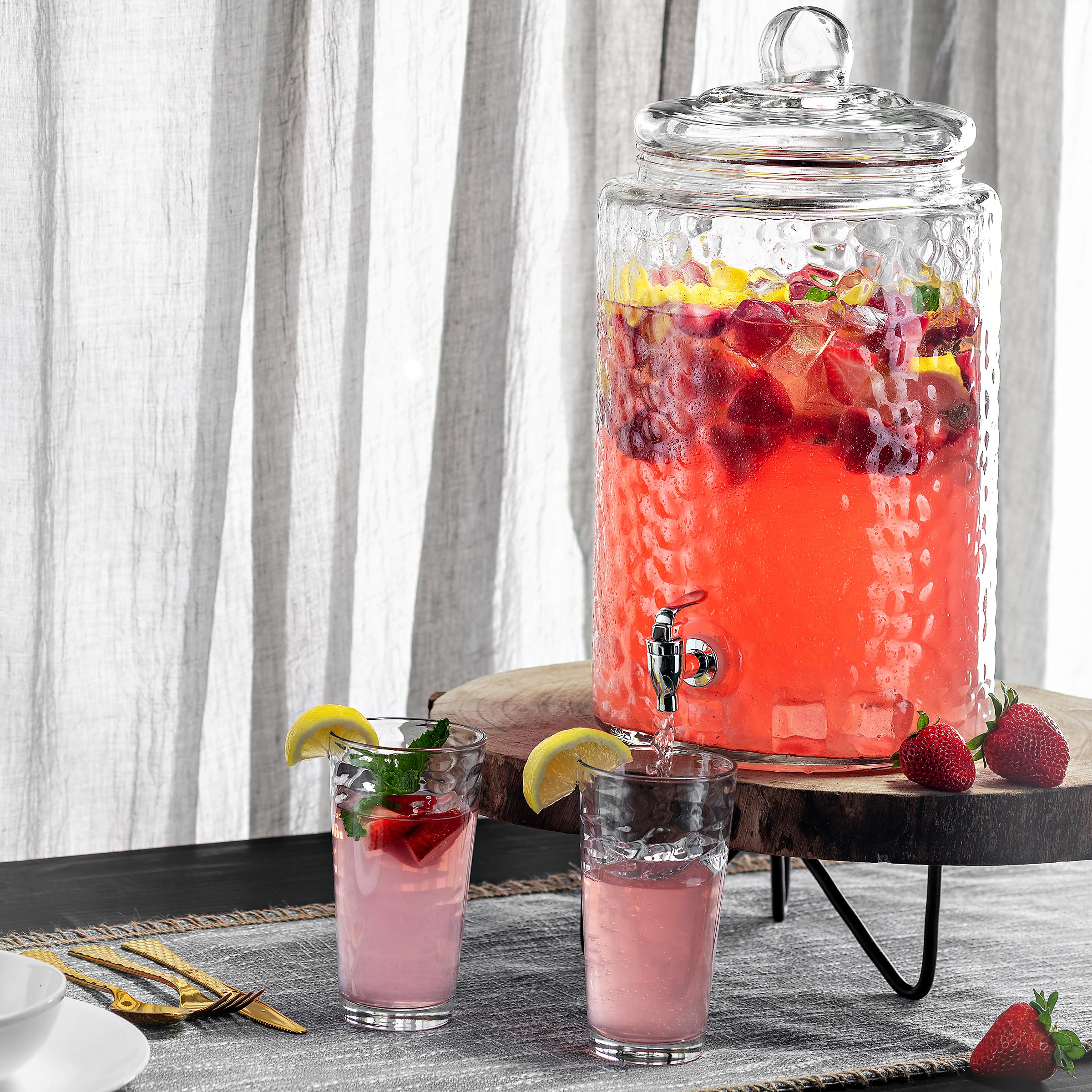 POPLASS Biscayne elegant table setting complements modern decor.