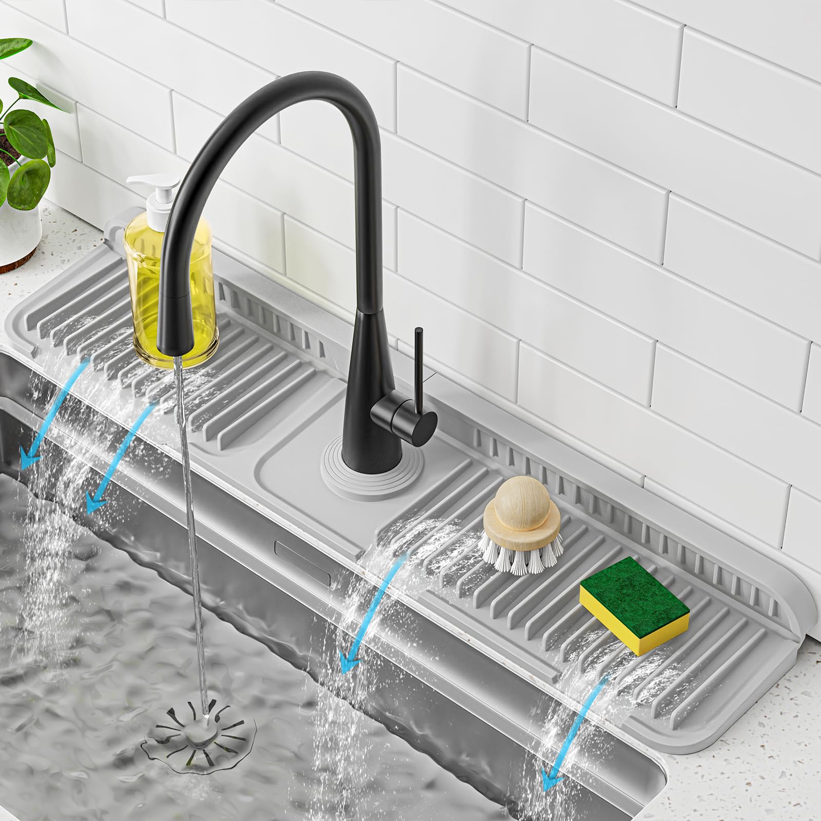 PoYang faucet mat with splash guard under a standard faucet base prevents splashes